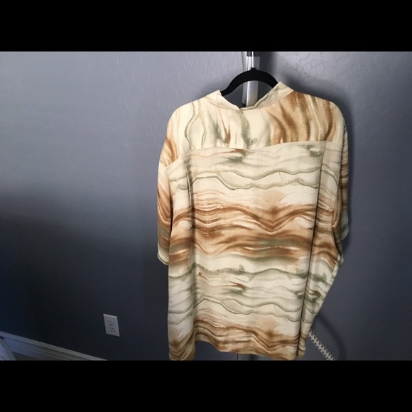 Men’s SS Casual dress shirt. - Picture 2 of 2